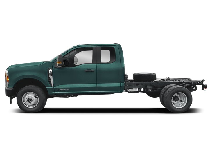 2026 Ford Super Duty F-350 à roues arrière jumelées Châssis-cabines XL