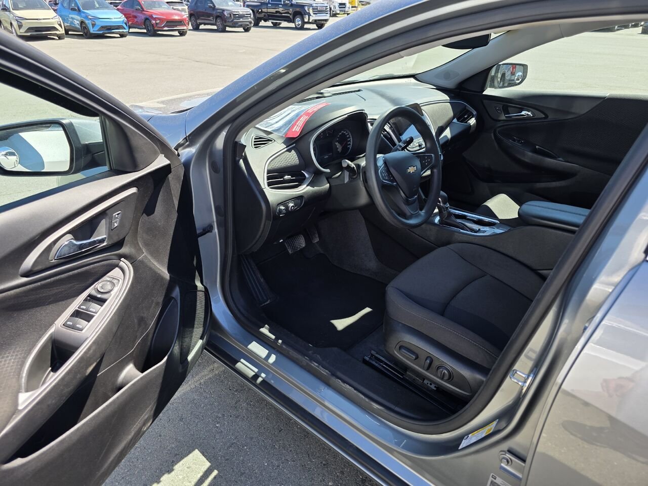 2024 Chevrolet Malibu 1LT Grey Rouyn-Noranda - photo #7