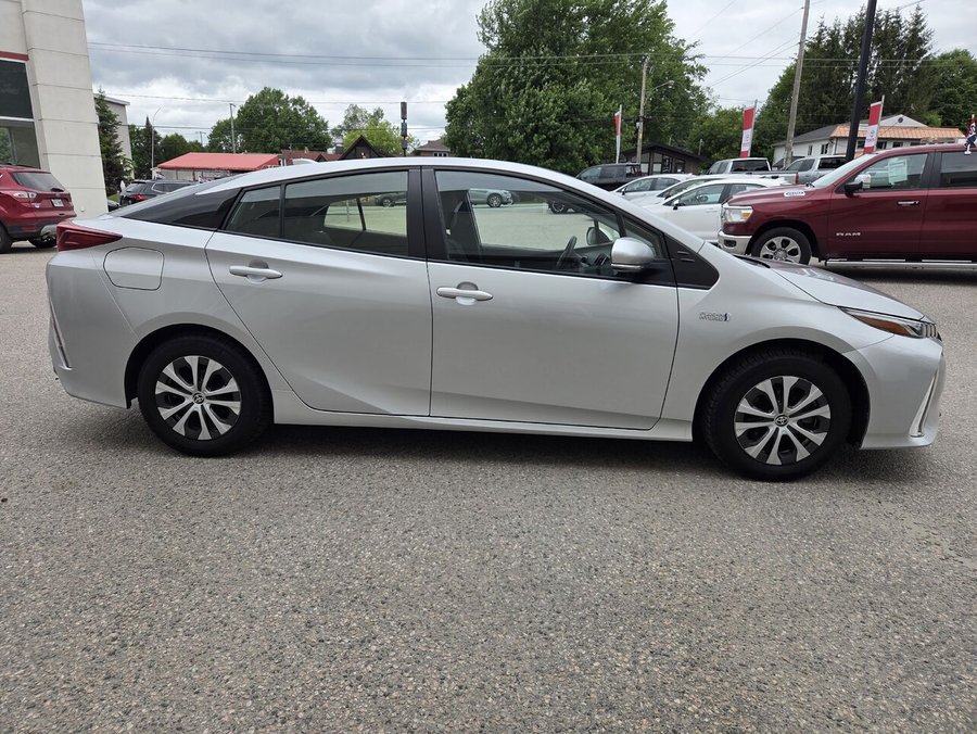 2022 Toyota PRIUS BRANCHABL 2022 Classic Silver Metallic