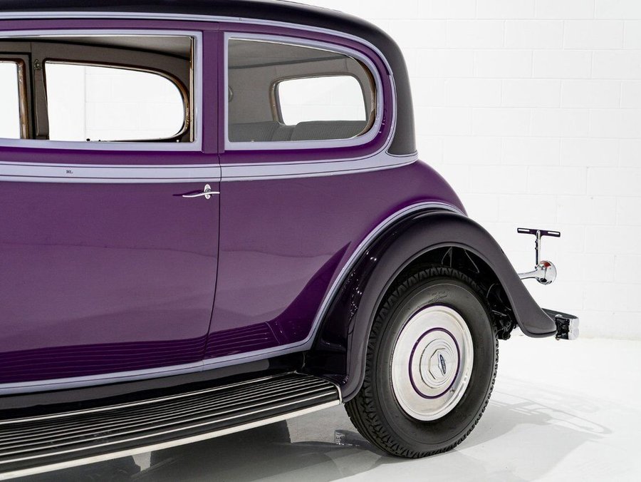 1933 Lincoln KB Victoria Coupe 1933 Purple