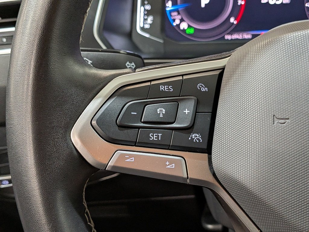 Volkswagen Tiguan Comfortline 4MOTION 2024 Gris Val-David - photo #15