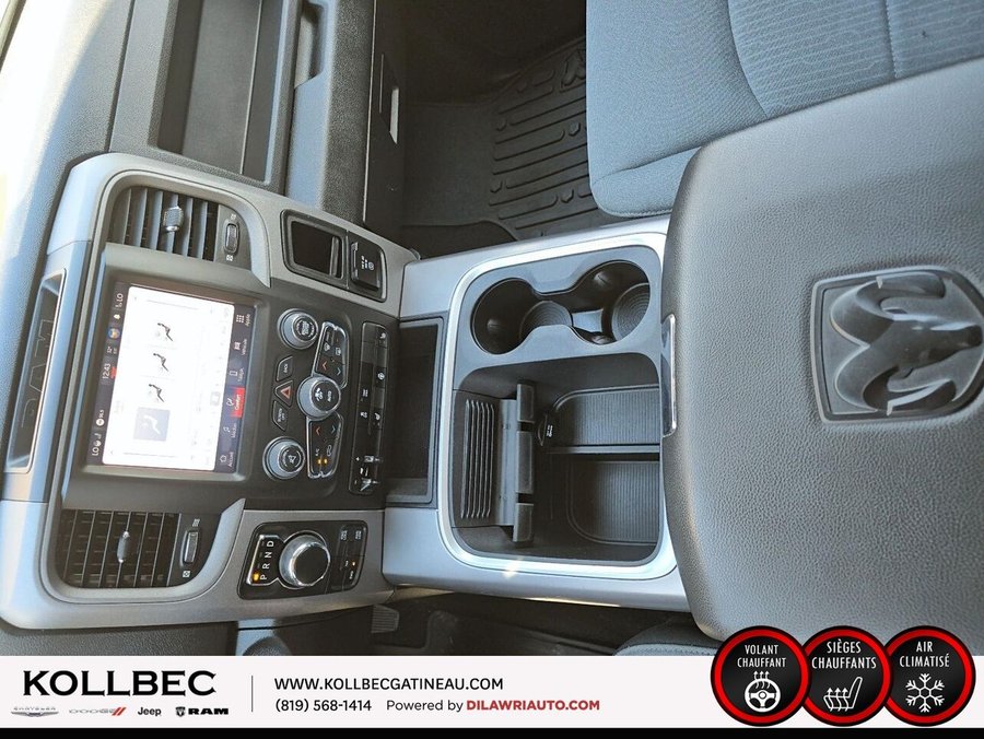 RAM 1500 CLASSIC ***CLEAN CARFAX*** 2023 Noir