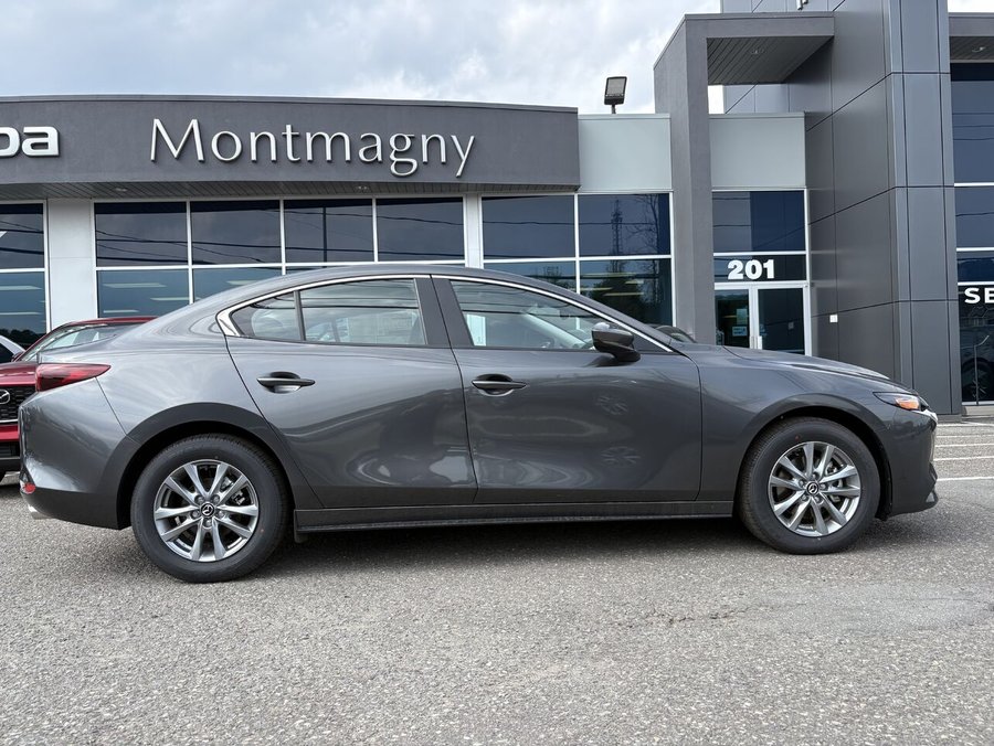 2026 MAZDA Mazda3 2026 Machine Grey Metallic