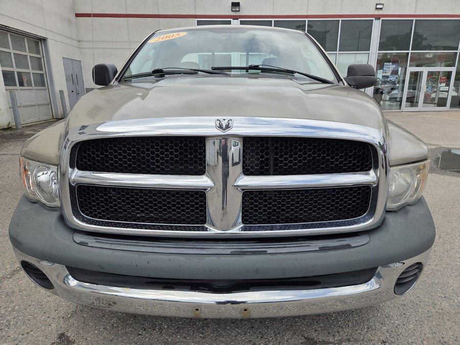 2005 DODGE RAM 1500 ST Beige