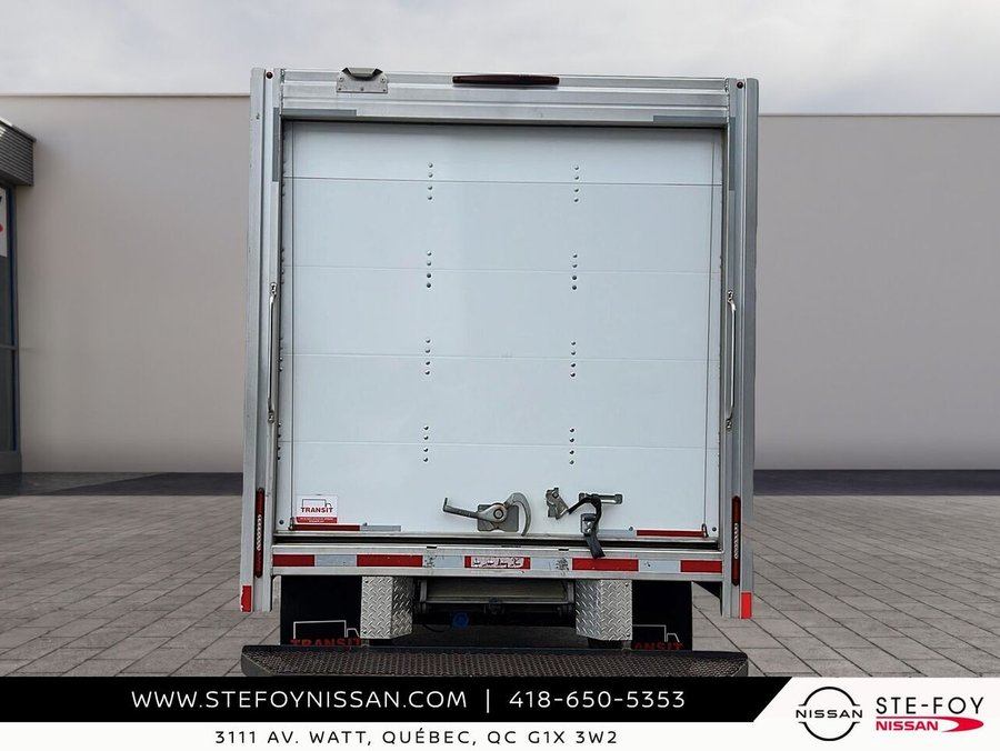 GMC Fourgonnette commerciale Savana S6196 2023 Blanc