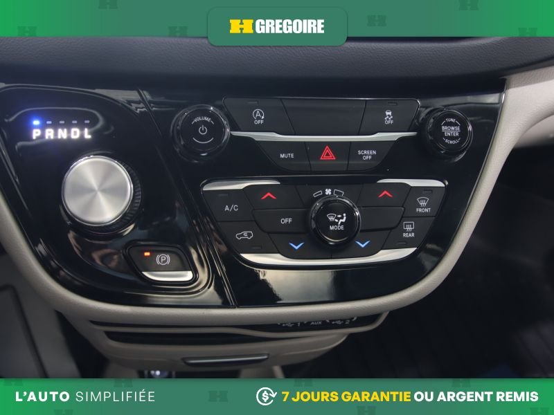 Chrysler Grand Caravan 821105 | SXT AUTO A/C MAGS CAM RECUL BLUETOOTH 2023 Blanc Laval - photo #13