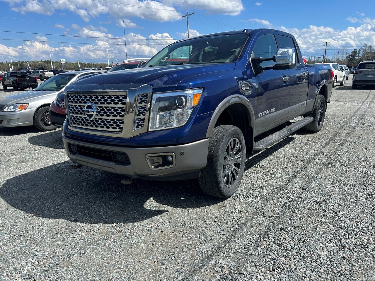 2018 Nissan Titan XD Platine Réserve diesel cabine double 4x4 Blue Val-d'Or - photo #0