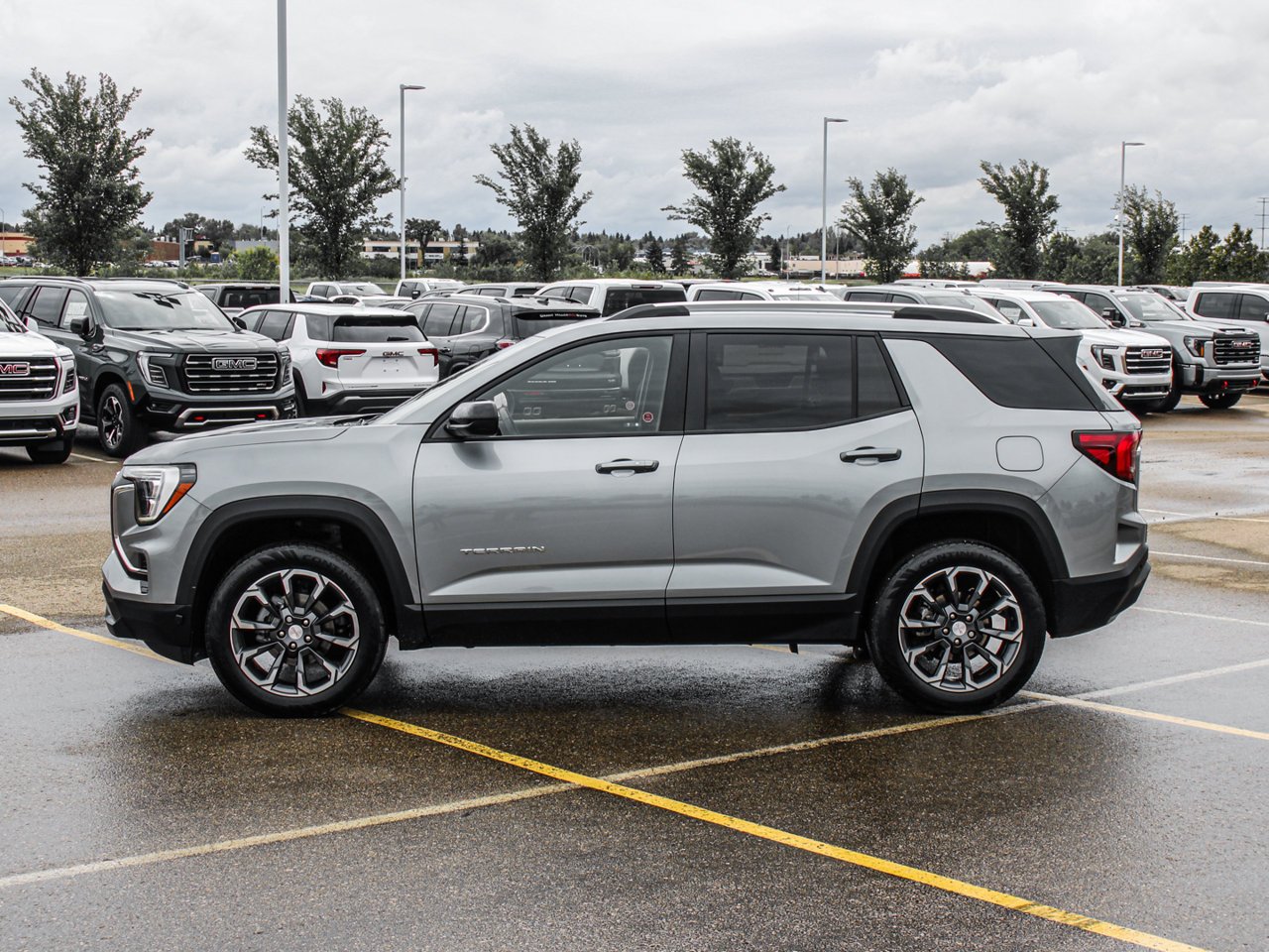 2025 GMC Terrain AWD 4dr Elevation Grey Sherwood Park - photo #4
