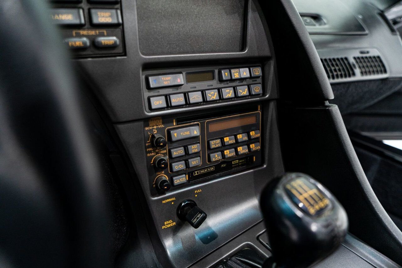 1990 Chevrolet Corvette ZR1 | PRIX EN USD Black Montreal - photo #12