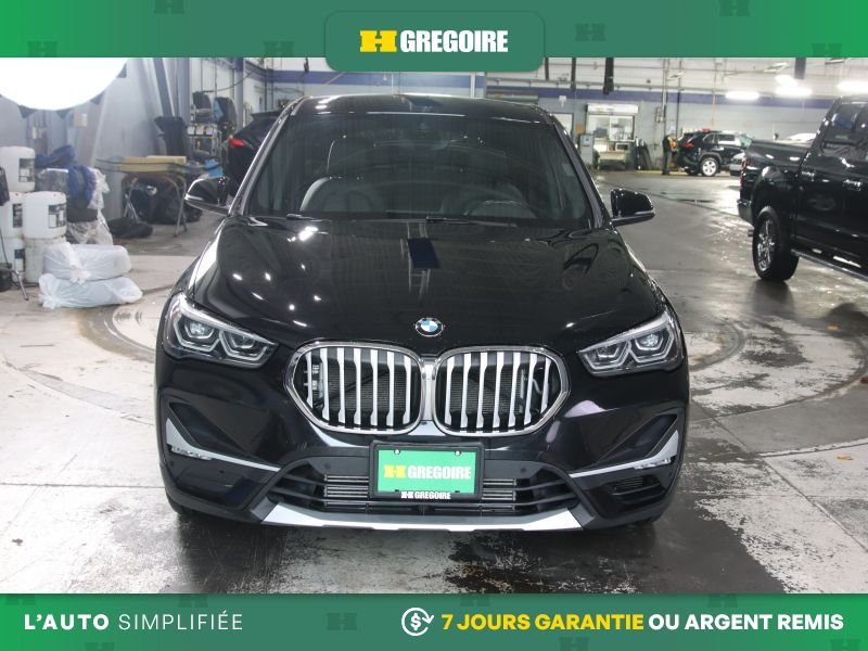 BMW X1 821757 | xDrive28i AWD AUTO A/C MAGS CUIR NAV CAM RECUL BLU 2022 Noir Laval - photo #1