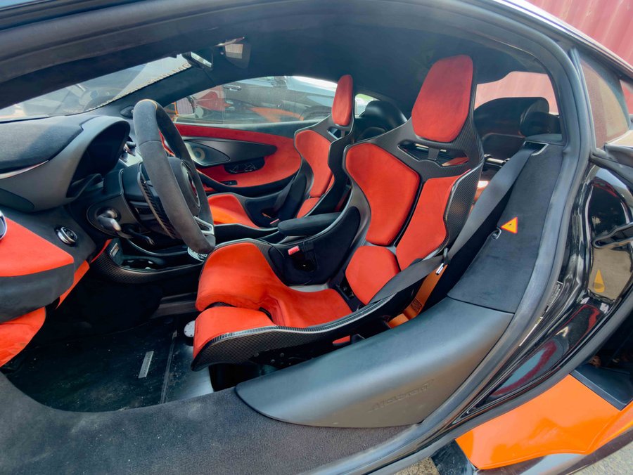 2019 McLaren 600LT 2019 Black