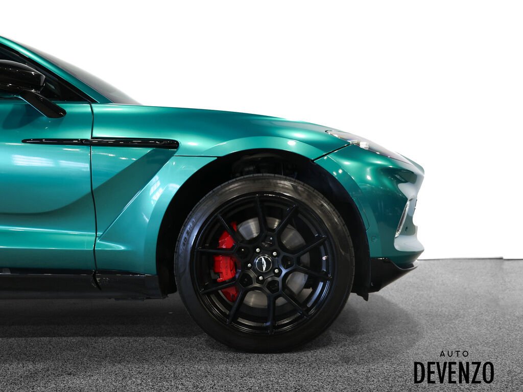 Aston Martin DBX 2022 Gris Saint-Eustache - photo #5