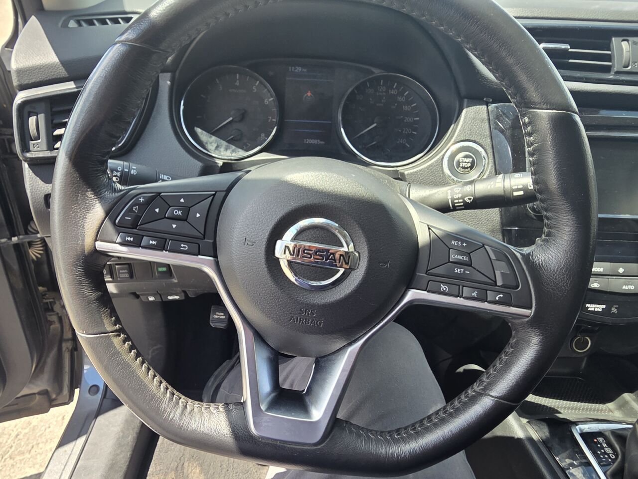 2019 Nissan Qashqai Black  - photo #12