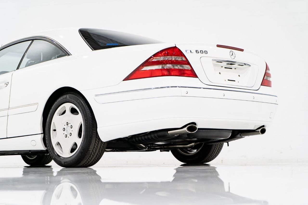 2001 Mercedes-Benz CL600 V12 over $120,000 original MSRP White Montreal - photo #36