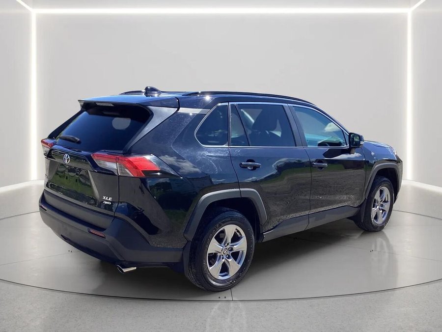 TOYOTA RAV4 XLE 2024 2024 Noir