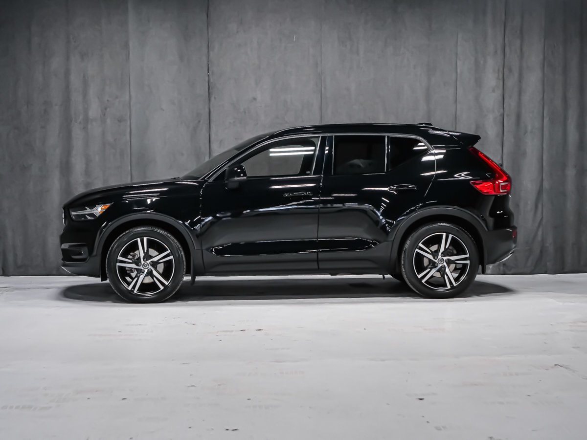2021 Volvo XC40 T5 R-DESIGN ADVANCED Black Montreal - photo #2