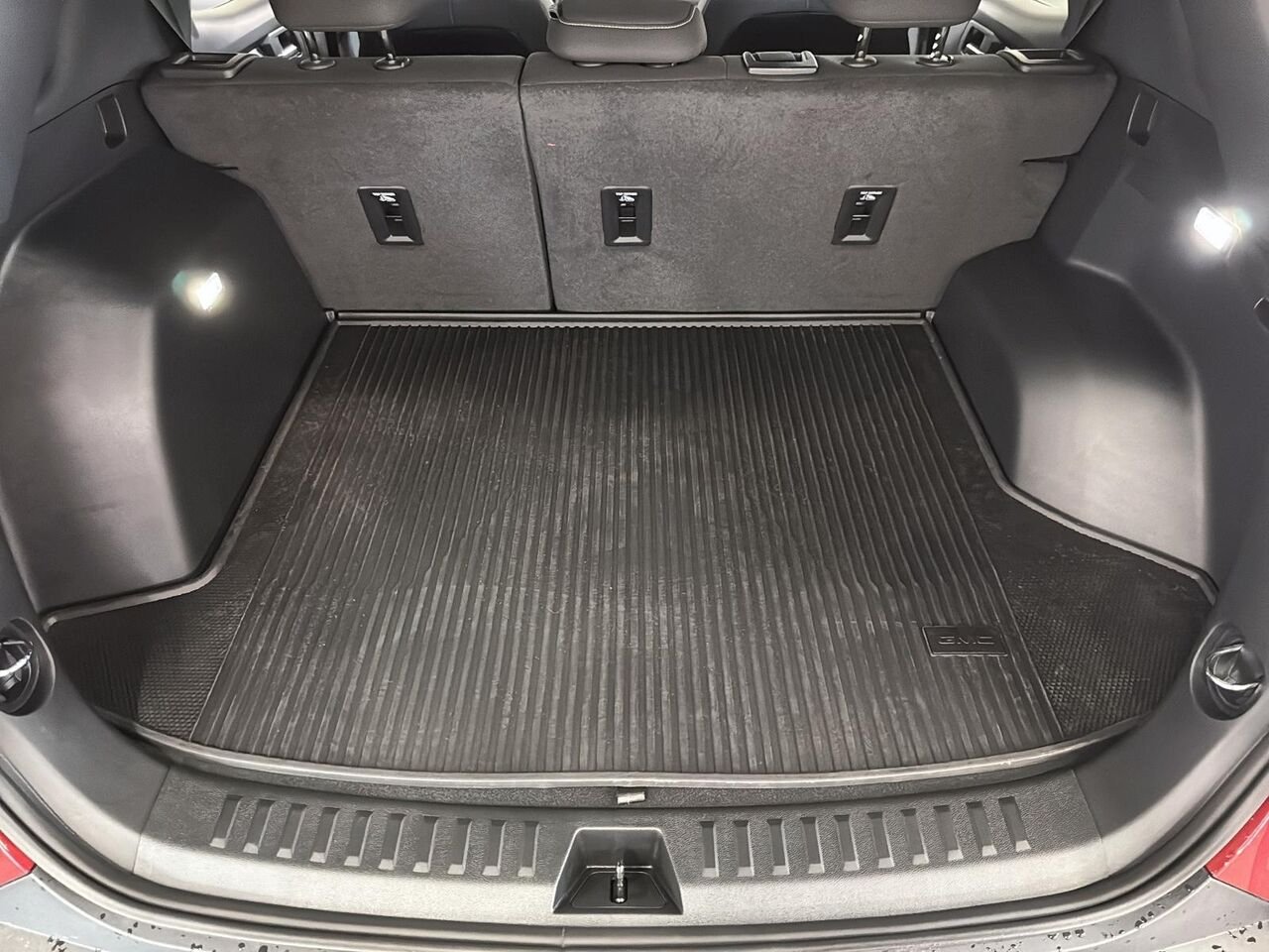GMC Terrain ELEVATION A TI 2026 TEINTE ROUGE VOLCANIQUE Saint-Hyacinthe - photo #5
