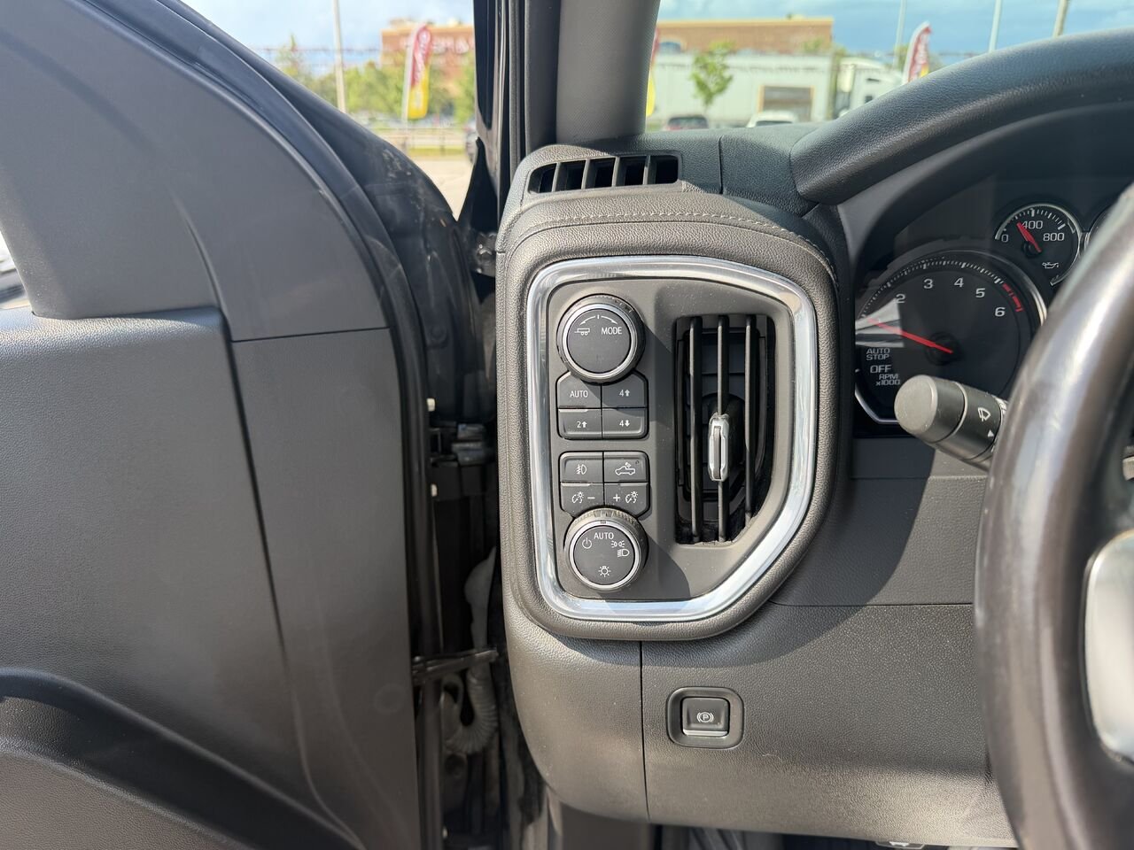 CHEVROLET SILVERADO 1500 RST RST cabine multiplace 4RM 157 po 2021 Noir Gatineau - photo #9