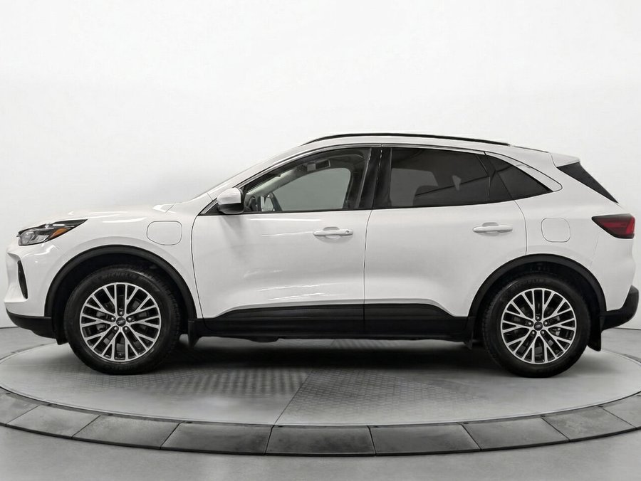Ford Escape FWD PHEV Volant et siège Chauffant Bas KM 2024 Blanc
