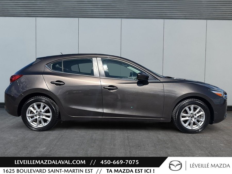 Mazda Mazda3 2017 2017 Brun
