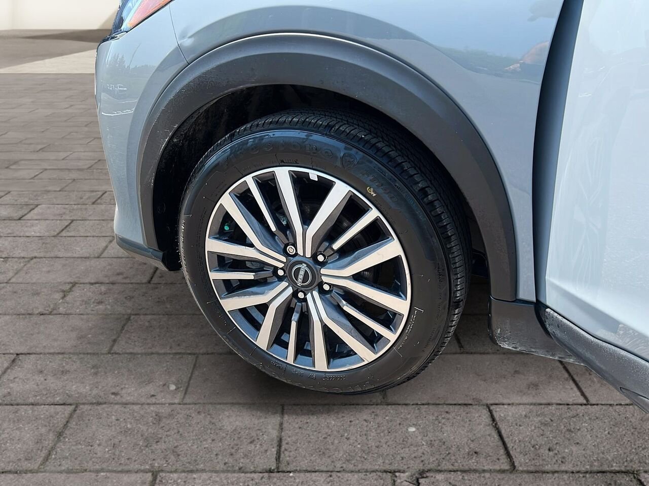 Nissan Kicks SV TA 2024 Gris Québec - photo #6