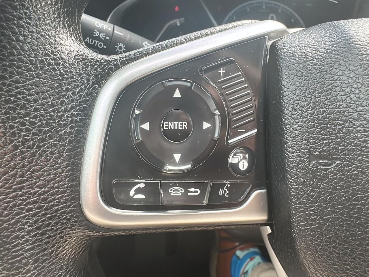2017 Honda Civic Berline Blue Rouyn-Noranda - photo #19