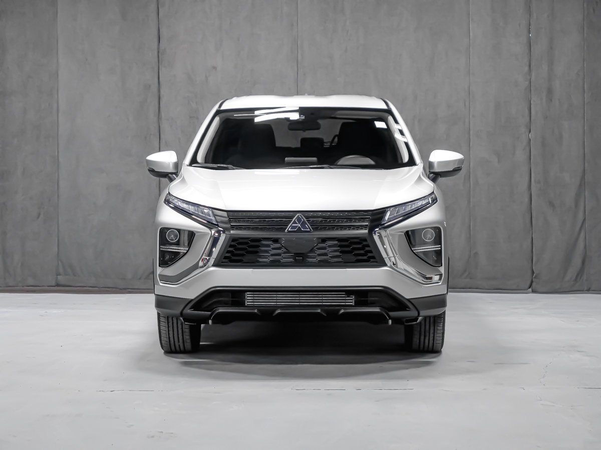 2026 Mitsubishi Eclipse Cross ES Titanium Grey Metallic Montreal - photo #2