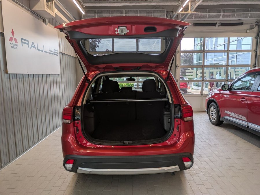 Mitsubishi Outlander ES AWD 2018 Rouge