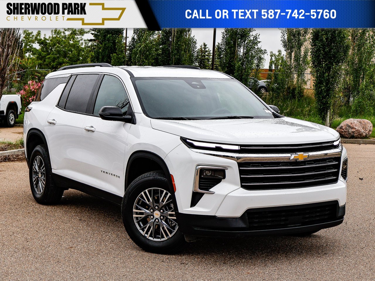 2026 Chevrolet Traverse AWD 4dr LT White Sherwood Park - photo #0