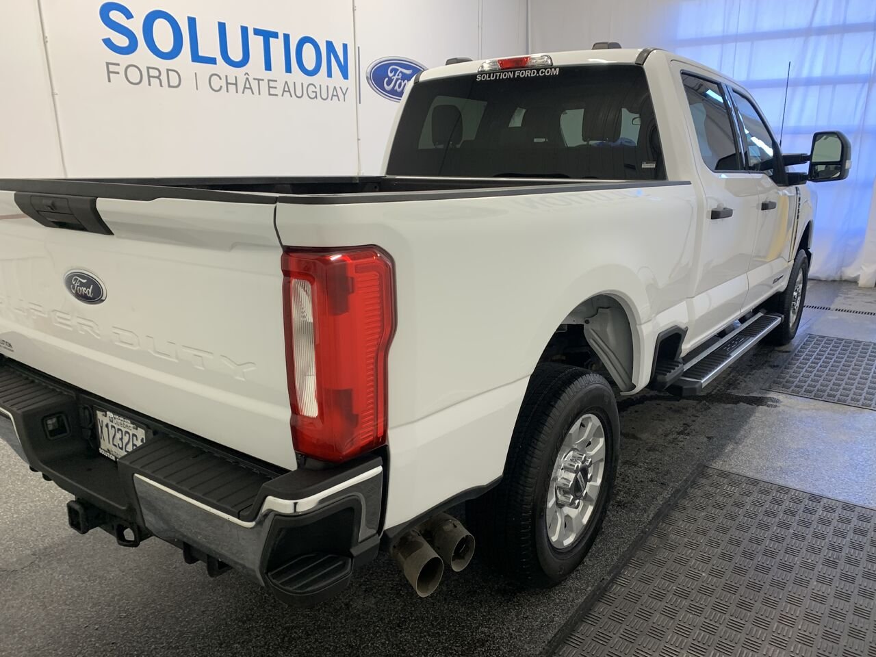 2024 Ford Super Duty F-250 SRW XLT White Châteauguay - photo #11