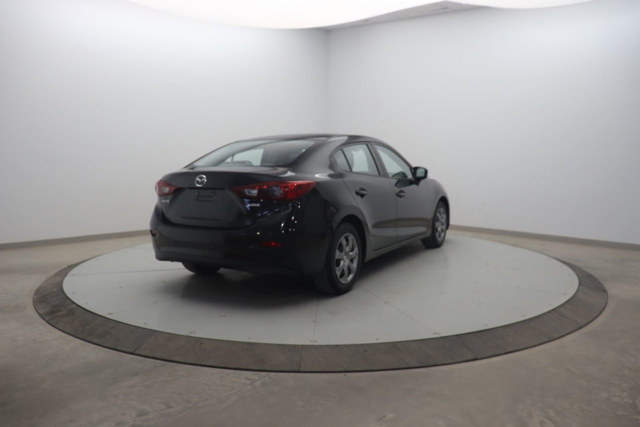 2018 Mazda Mazda3 VIN JM1BN1U79J1182462 Black Baie-Comeau - photo #3