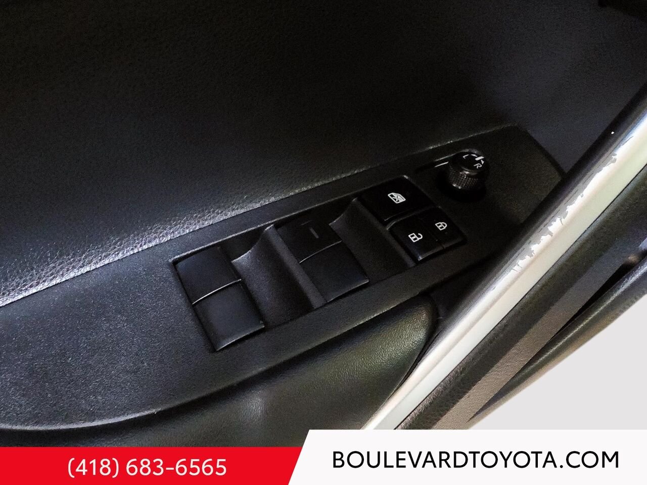 2022 Toyota Corolla Cross 99846A-97 | XLE, AWD Blue Québec - photo #7
