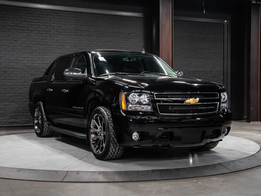 2012 Chevrolet Avalanche 2012 Black