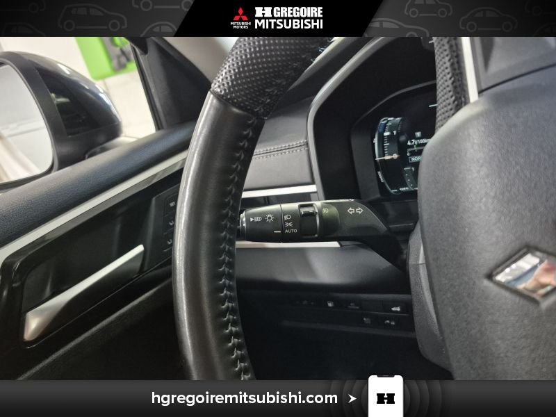 2023 Mitsubishi Outlander Plug-In Hybrid Black Saint-Eustache - photo #19