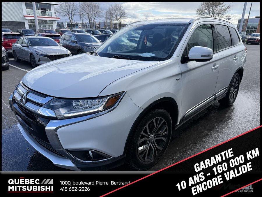 Mitsubishi Outlander SE AWC, 7 passagers, Démarreur à distance 2017 Blanc