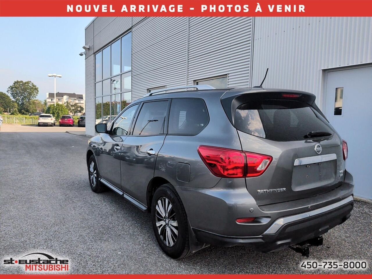 Nissan Pathfinder 2018 Gris Saint-Eustache - photo #1