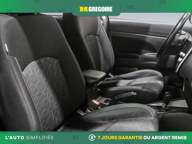 2021 Mitsubishi RVR Black Saint-Eustache - photo #27