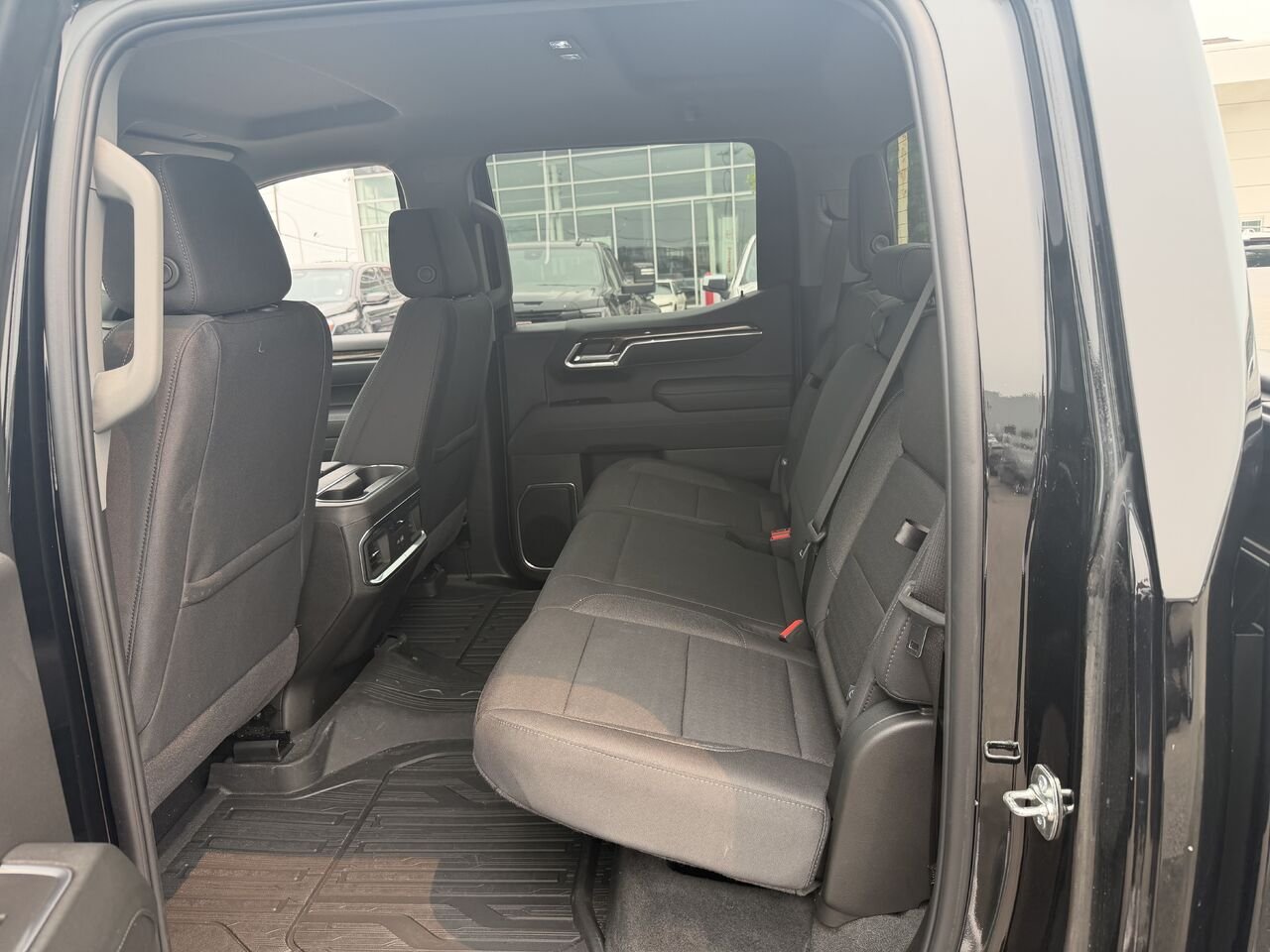 GMC SIERRA K1500 ELEVATION Elevation cabine multiplace 4RM 157 po 2025 Noir Ottawa & Gatineau - photo #10