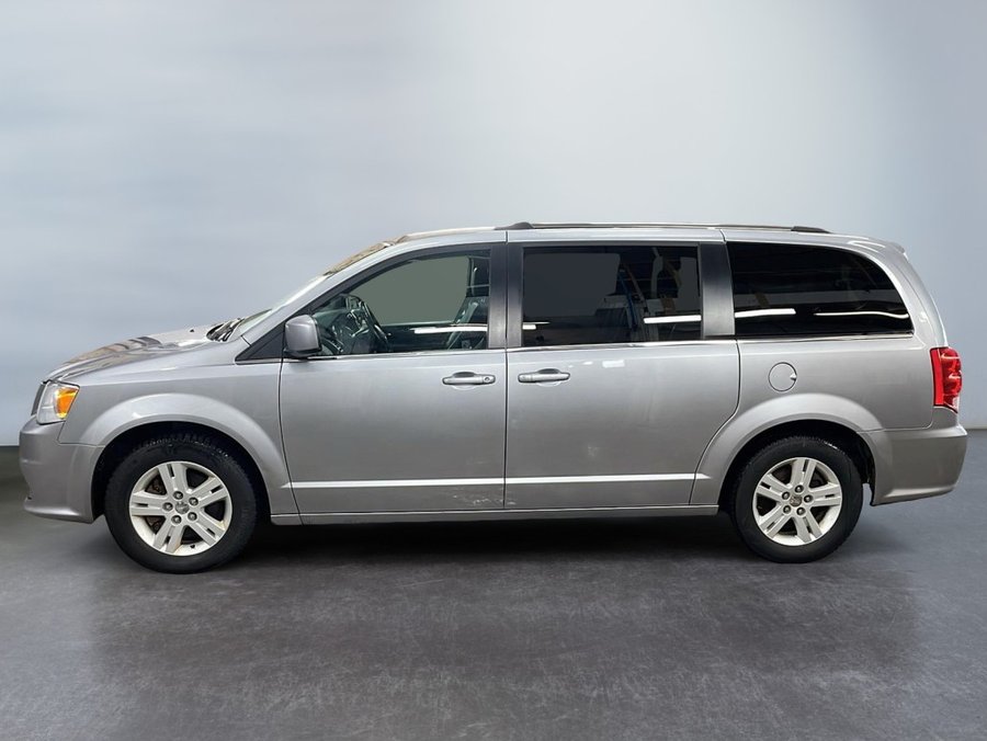 Dodge GRAND CARAVAN Crew 2018 Gris