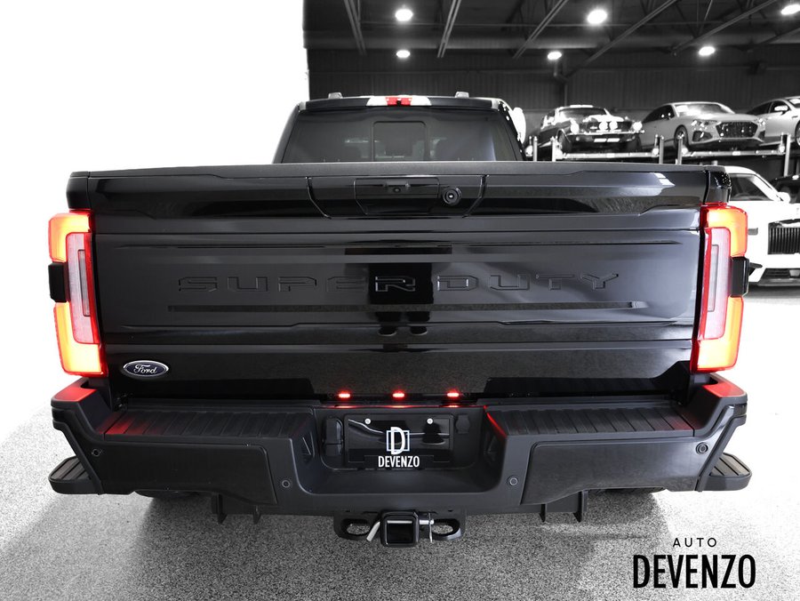 2026 Ford Super Duty F-450 DRW 2026 Black