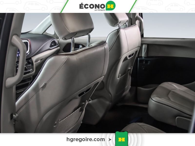 2018 Chrysler Pacifica Silver Blainville - photo #19