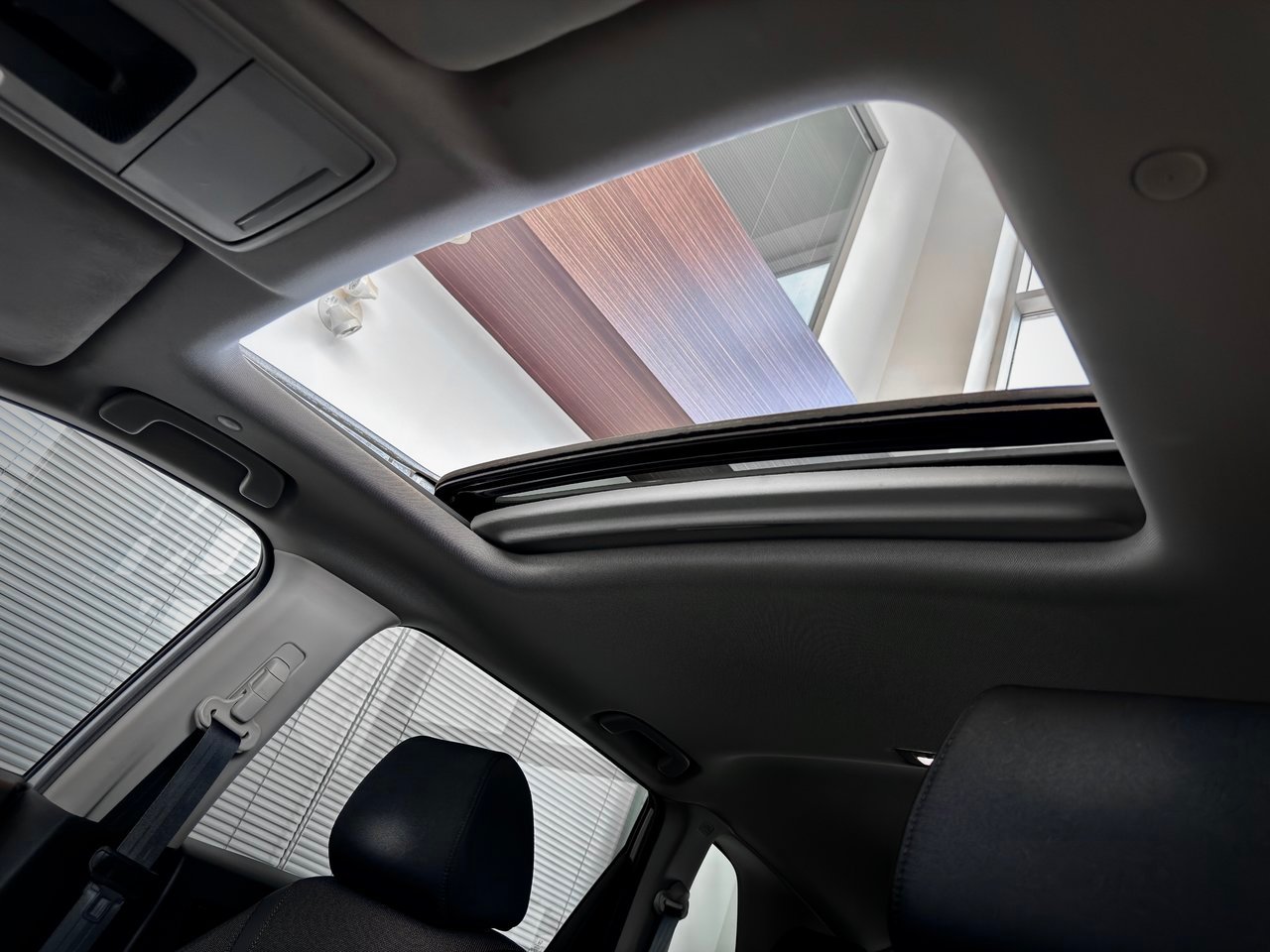 Honda CR-V 2023 Gris Notre-Dame-des-Prairies - photo #17