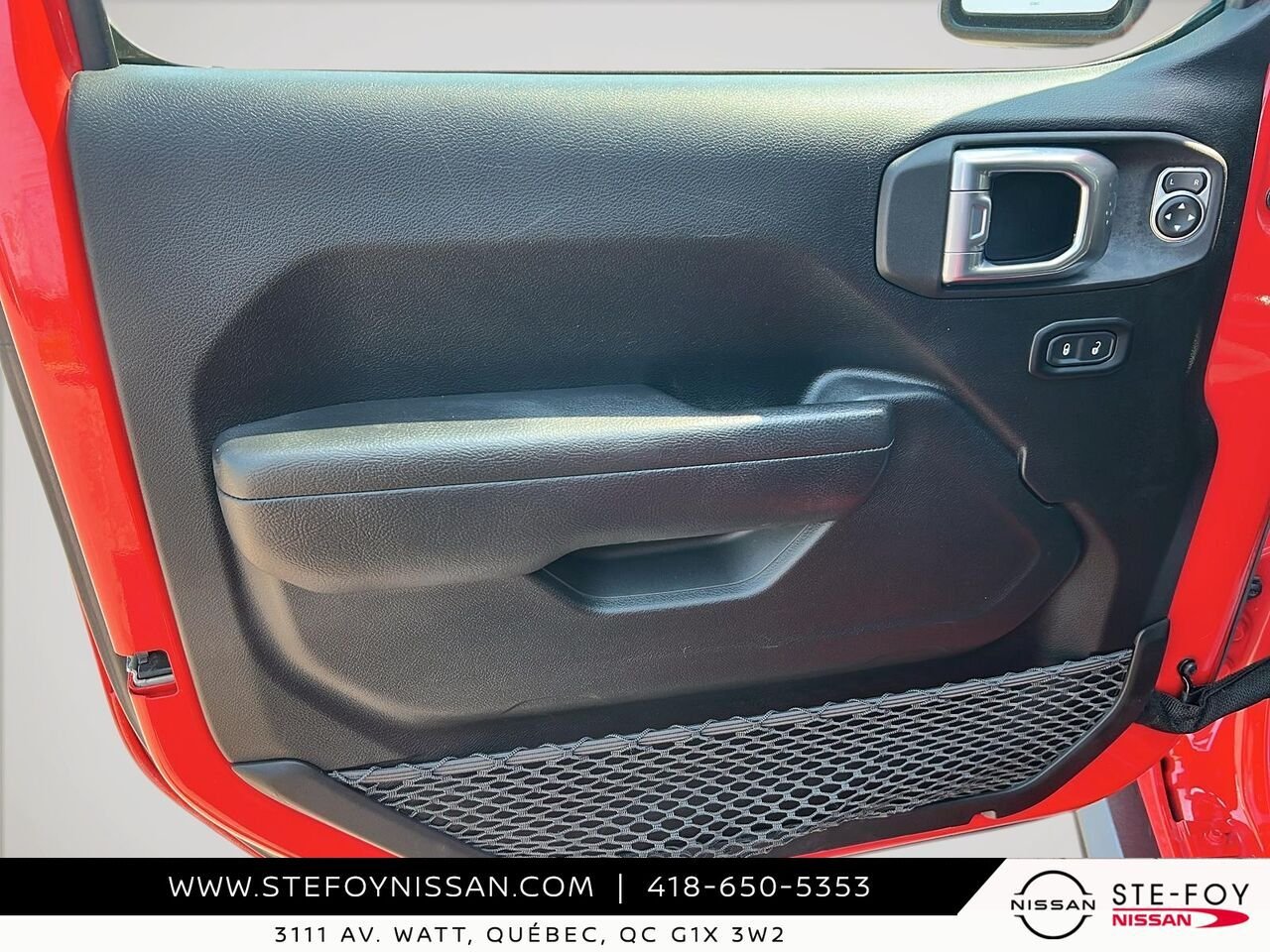 2023 Jeep Wrangler SPORT Red Ste-Foy - photo #10