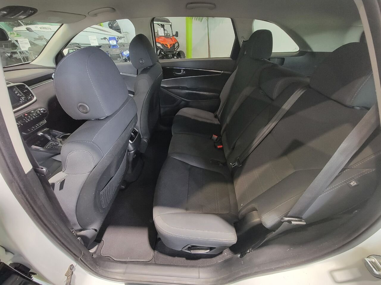 2019 Kia Sorento White  - photo #10