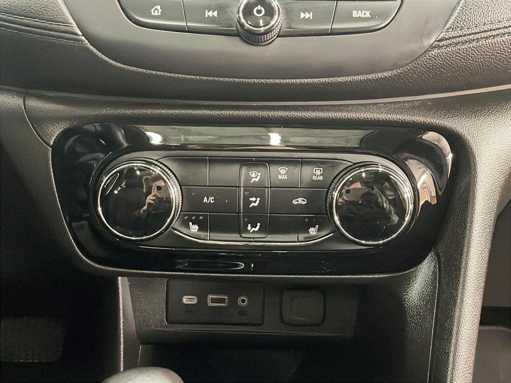 Buick ENCORE GX 2020 Gris Amos - photo #17
