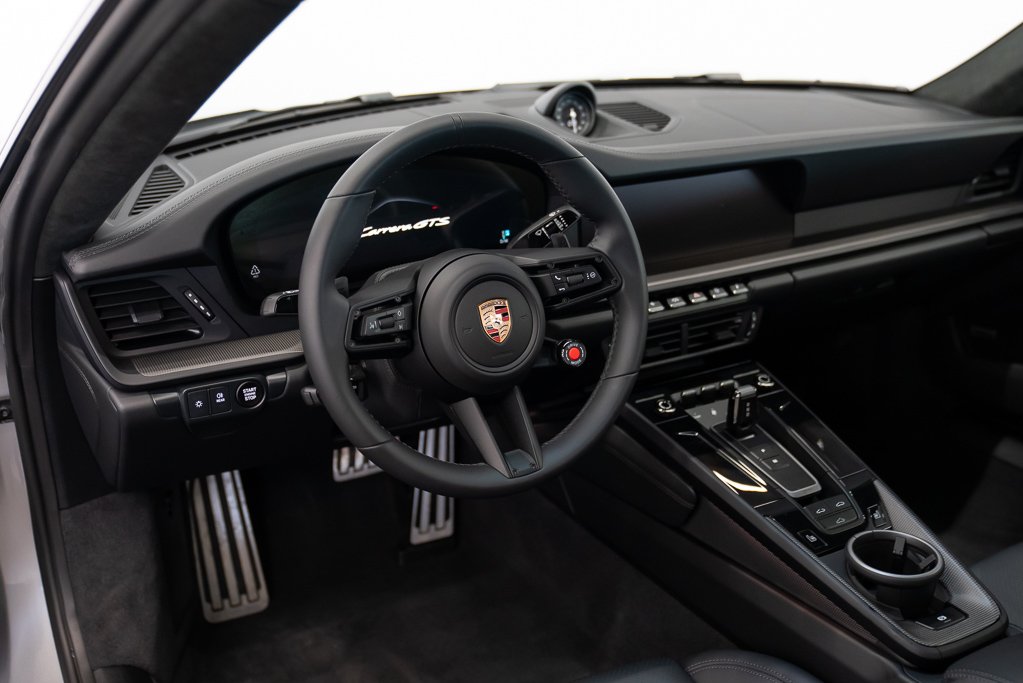 Porsche 911 Carrera GTS Coupe \\ \\ NO LUXURY TAX 2026 Argent Kirkland - photo #17