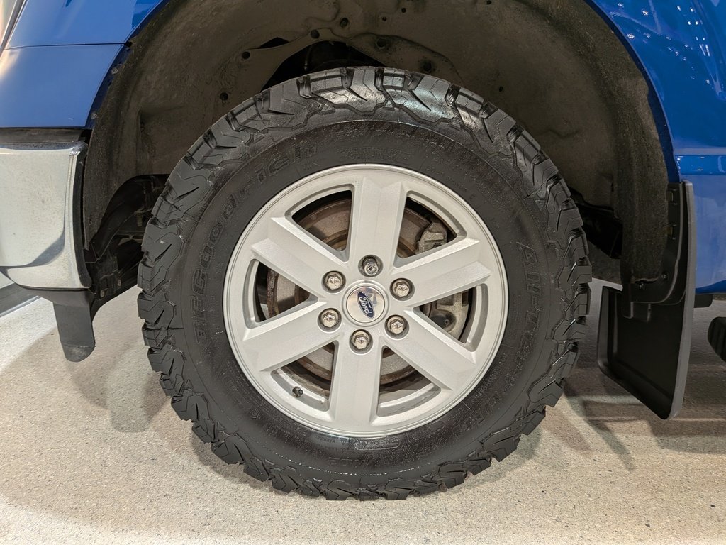 Ford F-150 2023 Bleu Val-David - photo #34