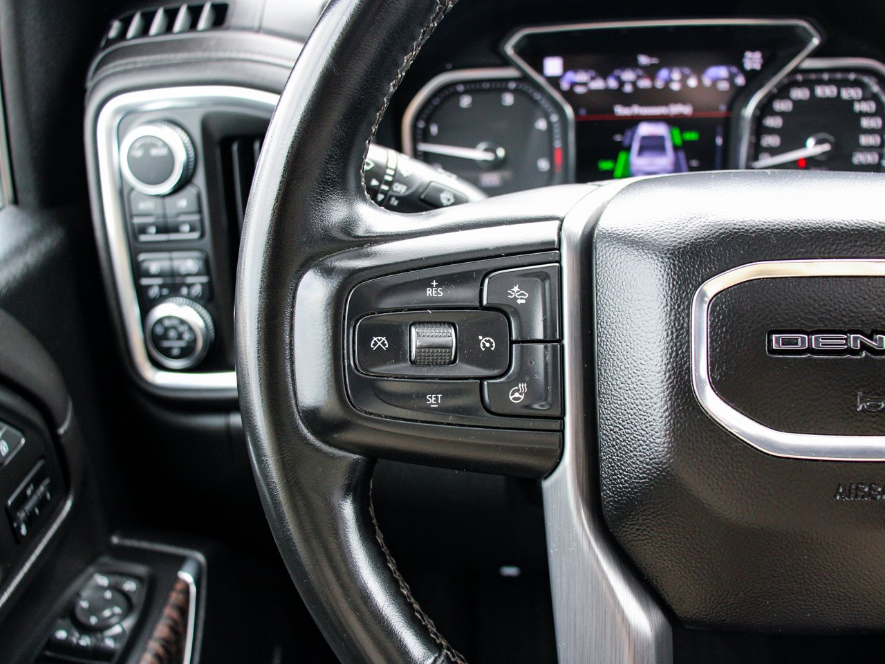 2023 GMC Sierra 2500HD 4WD Crew Cab 159 Denali White Sherwood Park - photo #20