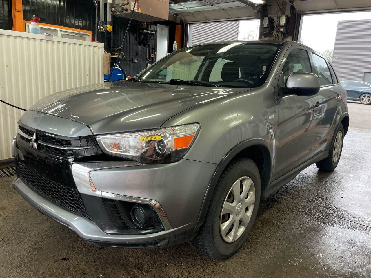Mitsubishi RVR ES *SIÈGES CHAUFF* CARPLAY BLUETOOTH CAMERA USB 2019 Gris Saint-Jérôme - photo #0