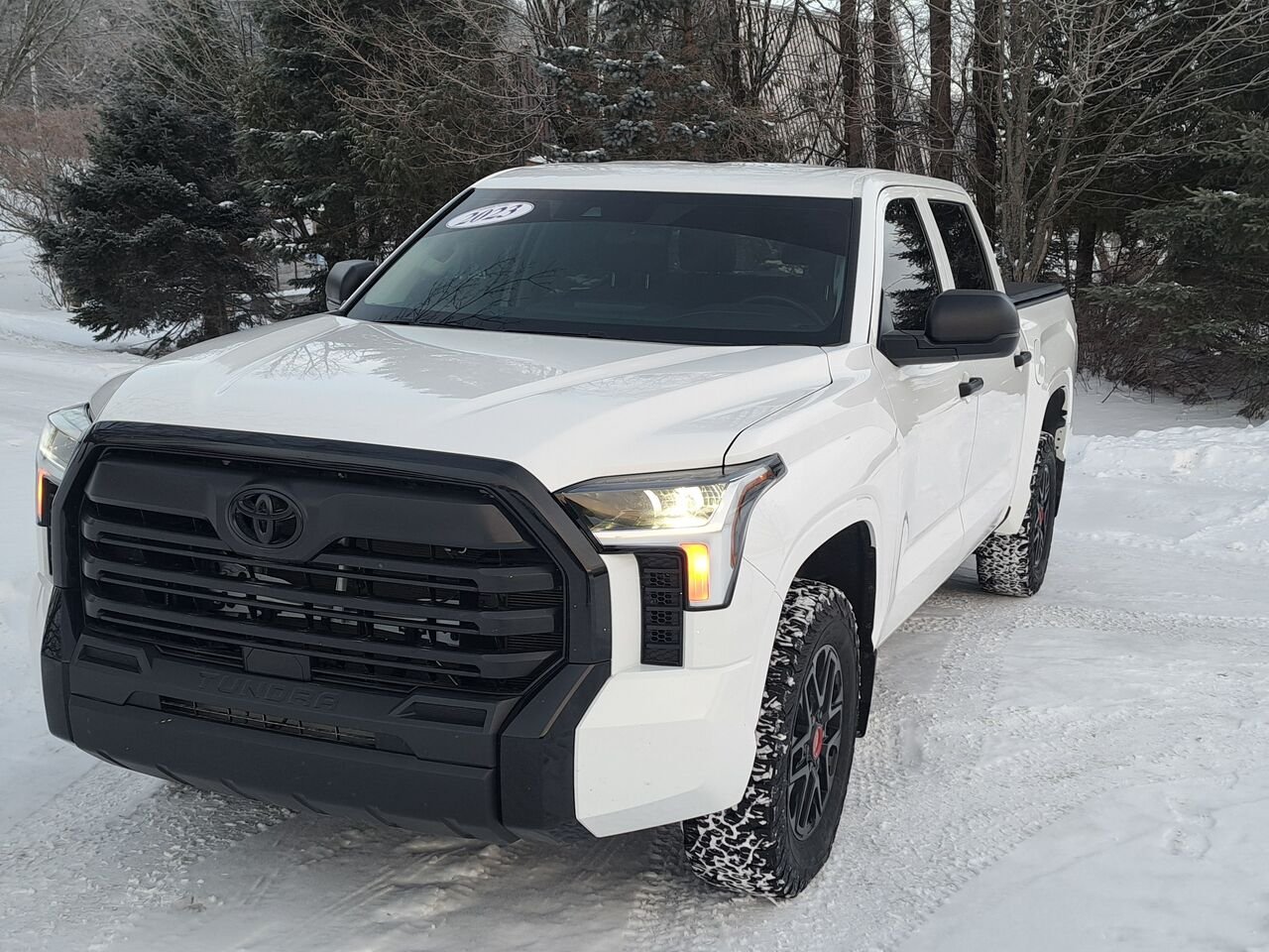 Toyota Tundra SR CrewMax 4x4 2023 blanc Lac-Etchemin - photo #0